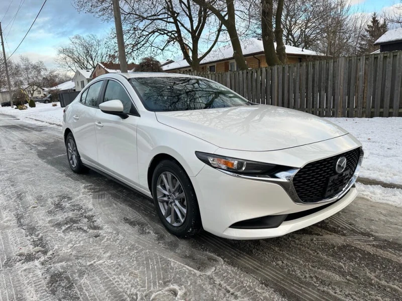 Mazda 3 GS* Sedan* AWD* АвтоКредит* (ЦЕНА ДО БГ) , снимка 4 - Автомобили и джипове - 52796276