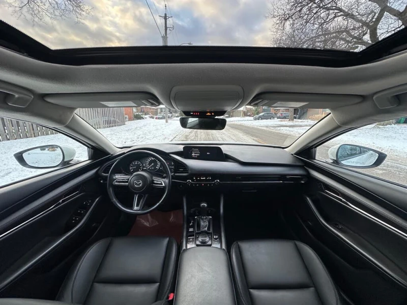 Mazda 3 GS* Sedan* AWD* АвтоКредит* (ЦЕНА ДО БГ) , снимка 7 - Автомобили и джипове - 52796276