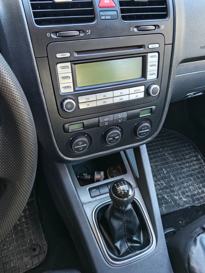 VW Golf, снимка 10 - Автомобили и джипове - 53585836