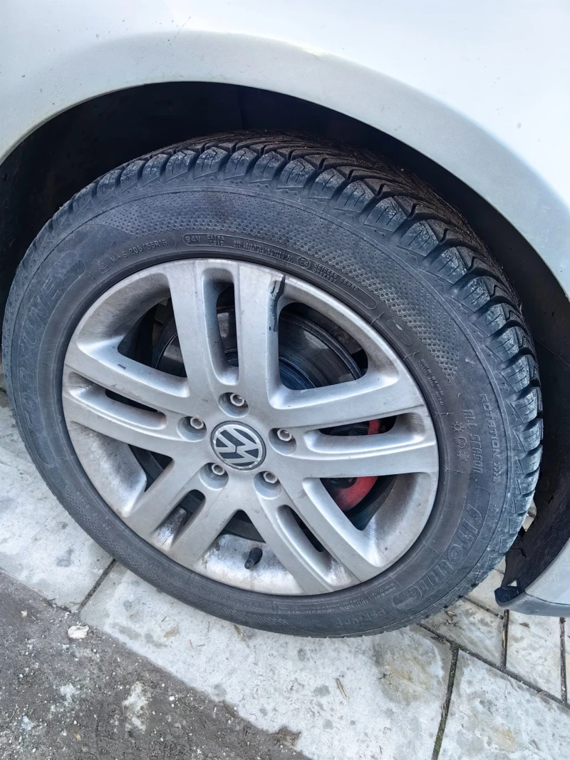 VW Golf, снимка 4 - Автомобили и джипове - 53585836