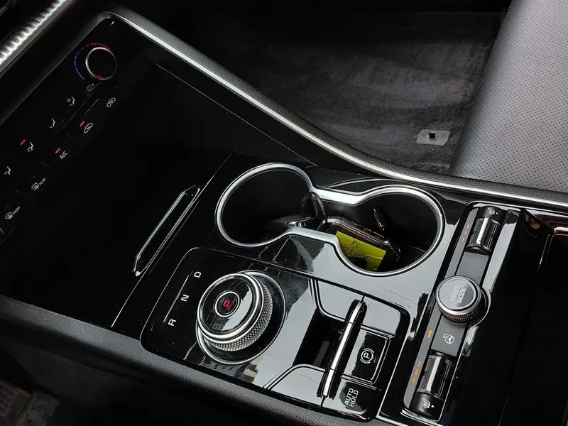 Kia K5 2.0 LPG - САМО 30% АВАНС, снимка 9 - Автомобили и джипове - 56322763