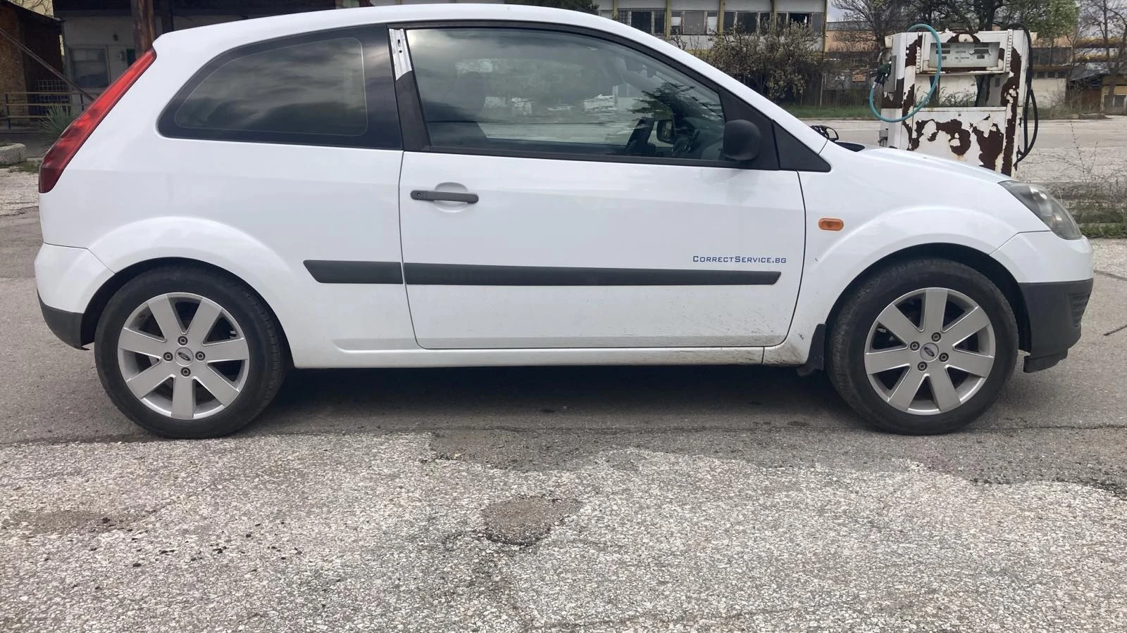 Ford Fiesta 1.4 TDCI - изображение 3