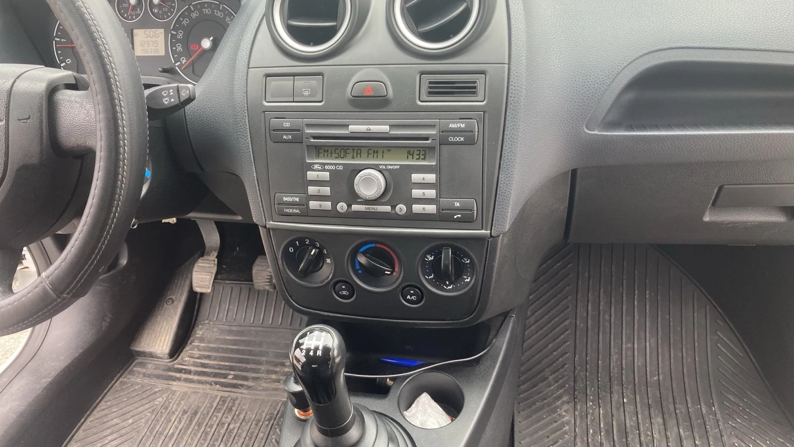 Ford Fiesta 1.4 TDCI - изображение 6