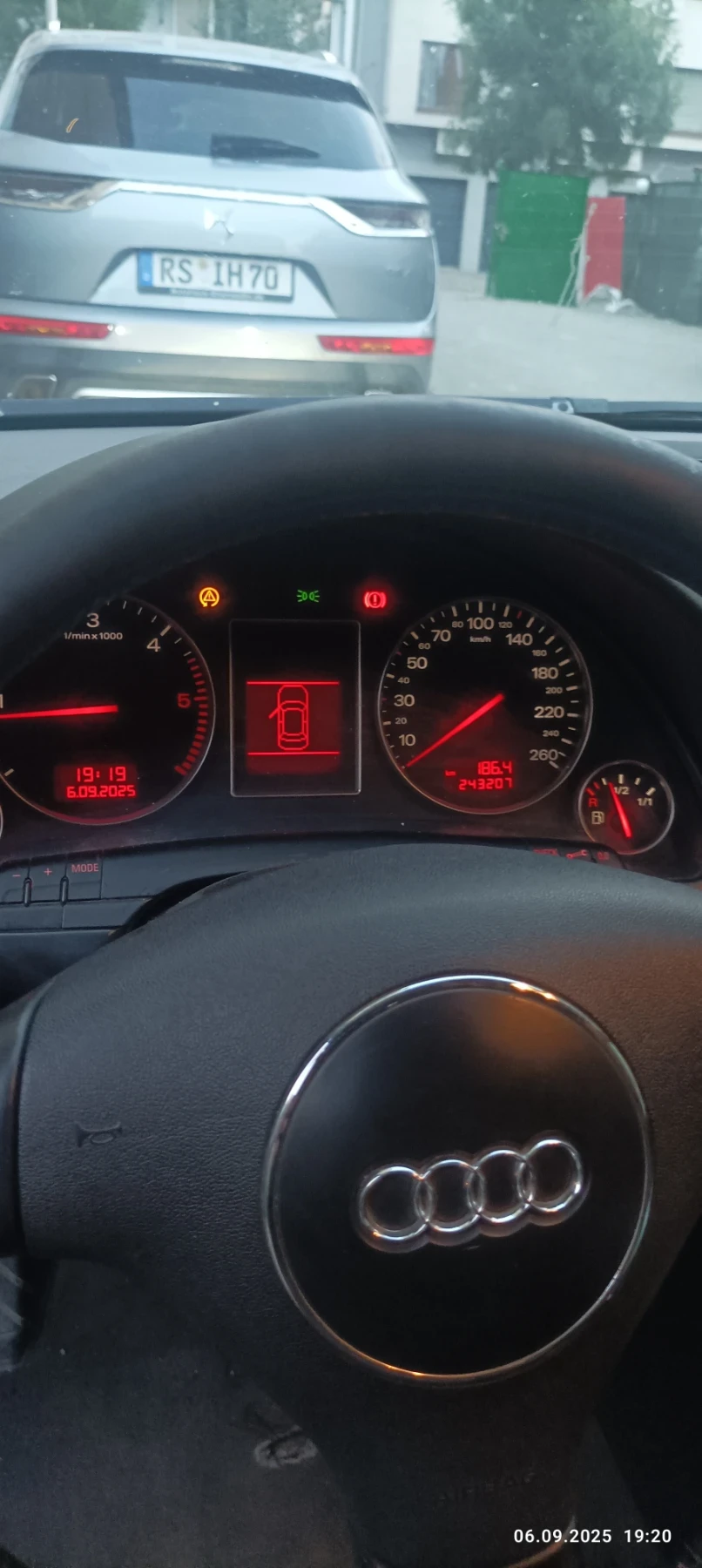 Audi A4  - изображение 6
