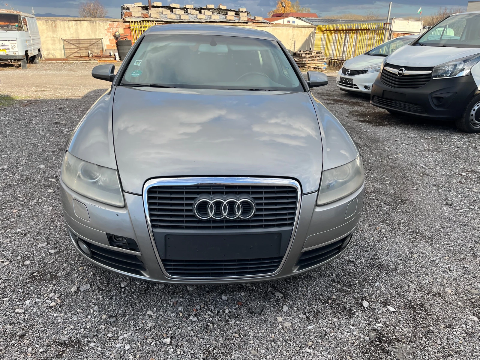Audi A6 2.4i АВТОМАТ - изображение 2