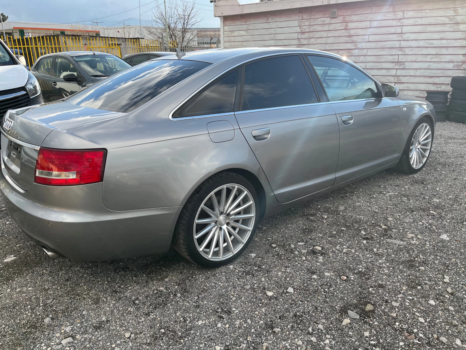 Audi A6 2.4i АВТОМАТ - изображение 6