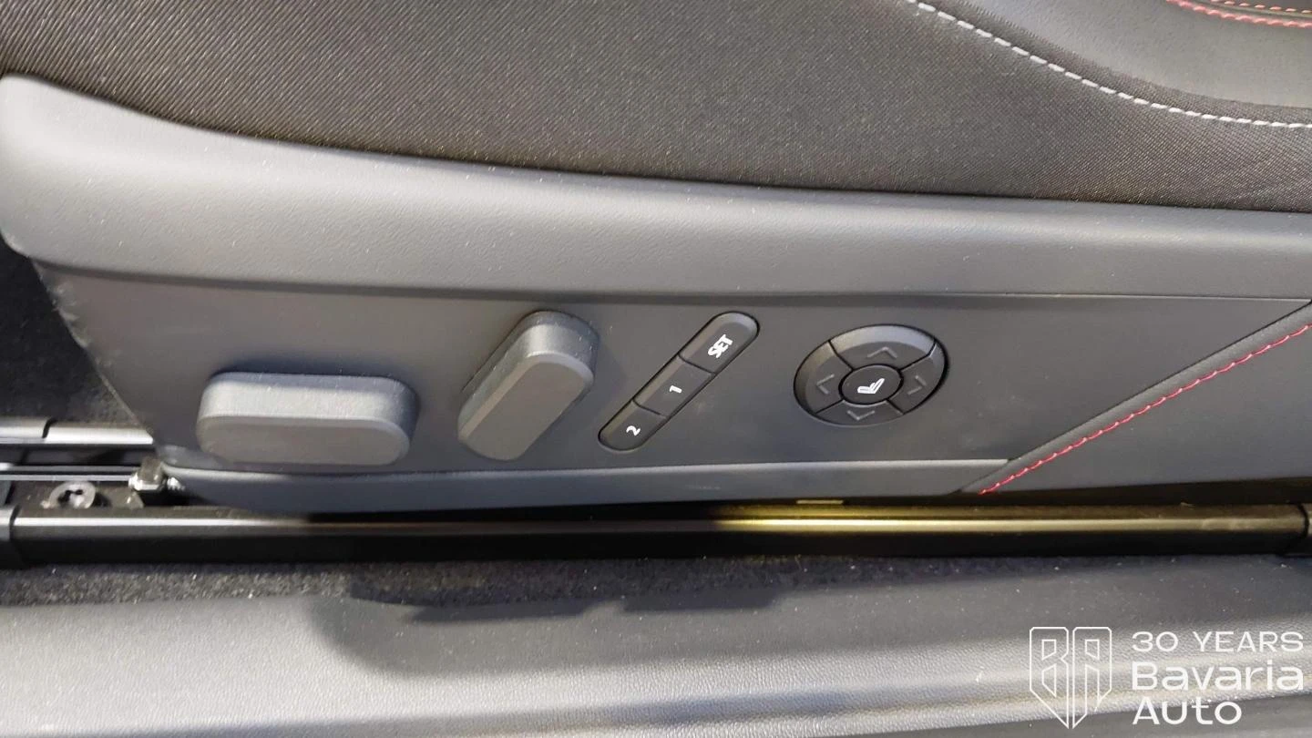 Mini Cooper SE Automatic John Cooper Works Trim | Mobile.bg   13