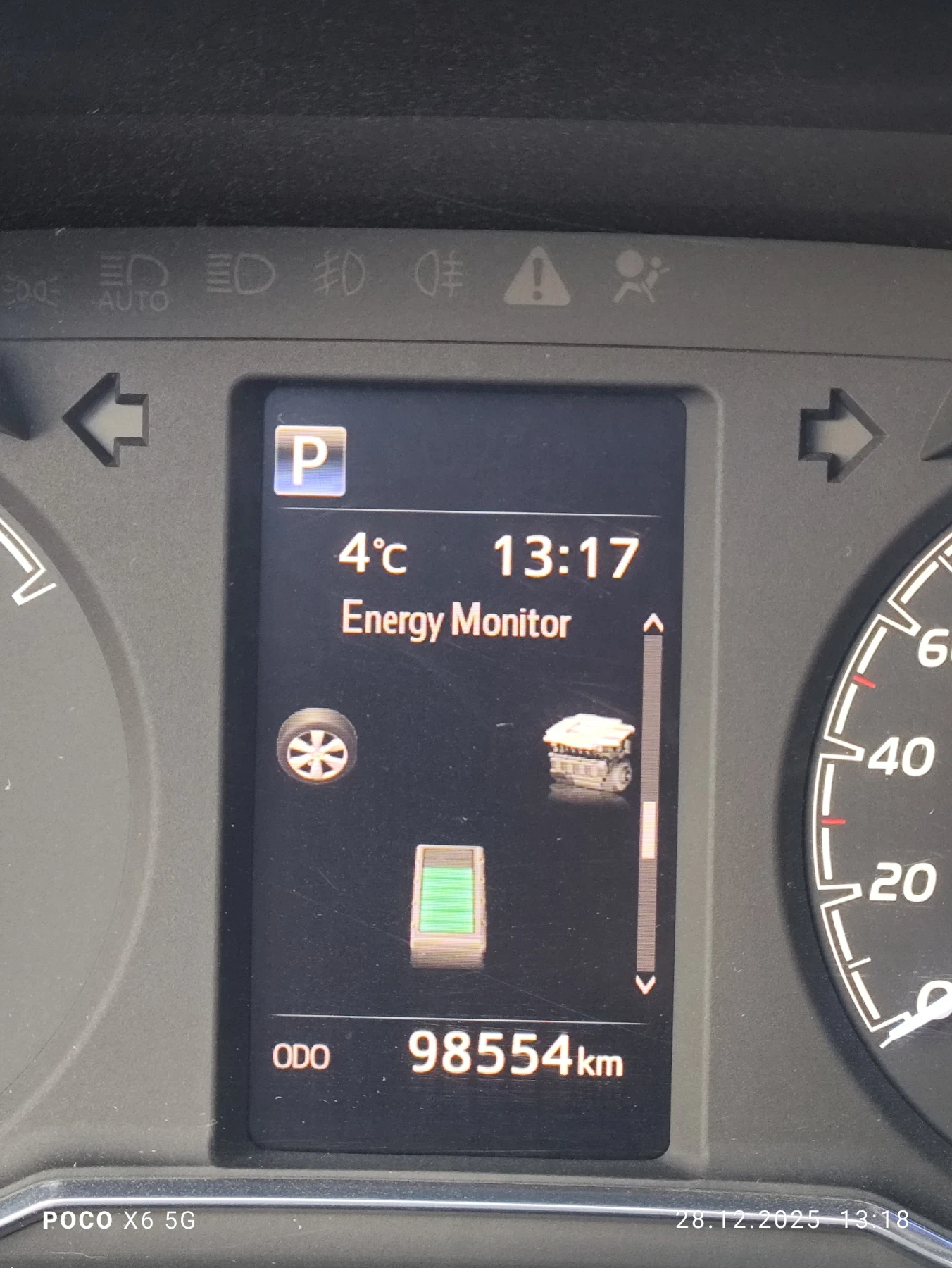 Toyota Yaris Hybrid  | Mobile.bg � ����������� 11