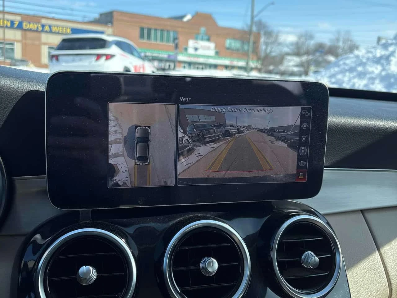 Mercedes-Benz C 300 * CARFAX * 360 * КАМЕРА * ПОДГРЕВИ - изображение 10