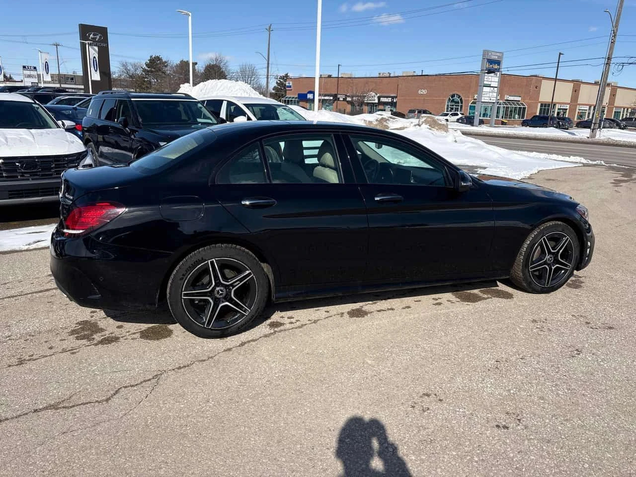 Mercedes-Benz C 300 * CARFAX * 360 * КАМЕРА * ПОДГРЕВИ - изображение 3