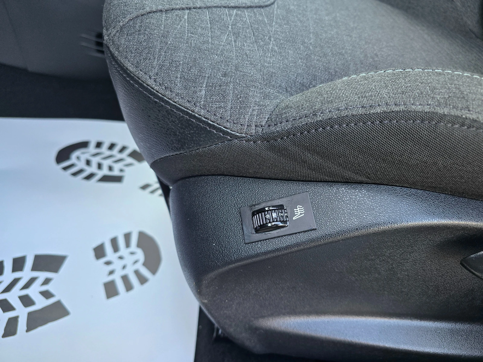 Citroen C3 60000км!!! ЕURO6!!!, снимка 11 - Автомобили и джипове - 53790892