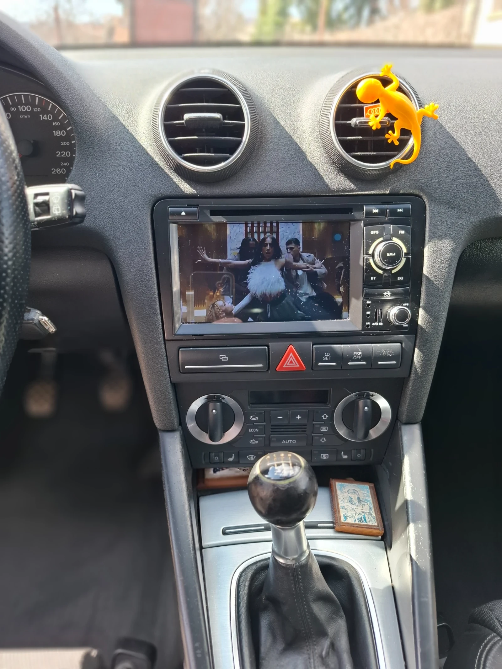 Audi A3 2.0 TDI BMM QUATTRO BOSSE S-LINE, снимка 16 - Автомобили и джипове - 53814507