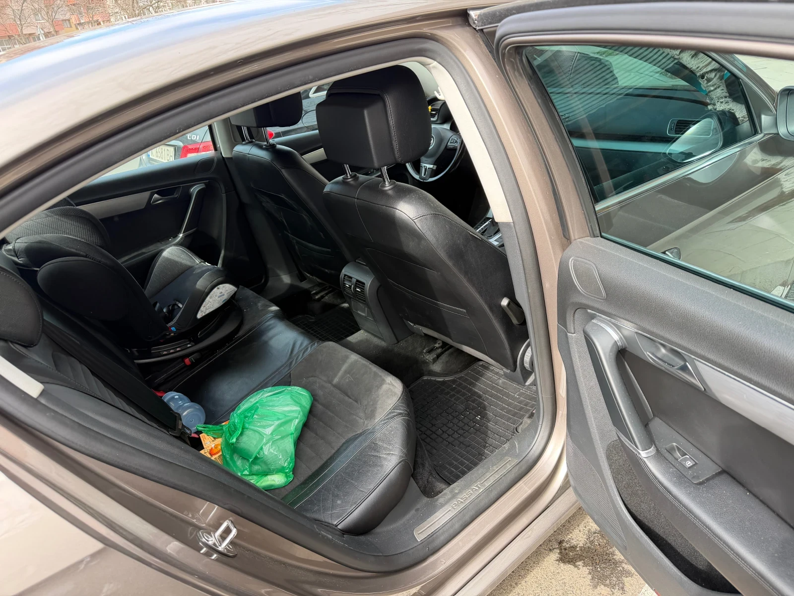 VW Passat, снимка 6 - Автомобили и джипове - 53892016