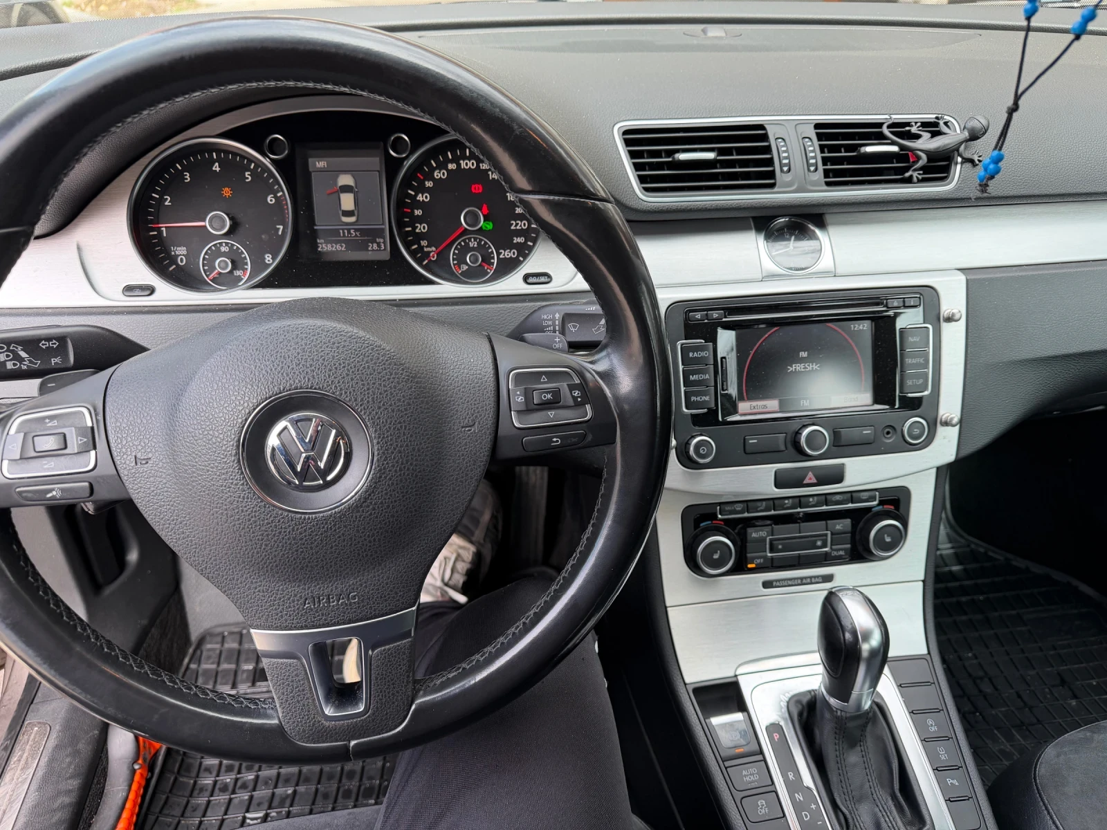 VW Passat, снимка 7 - Автомобили и джипове - 53892016