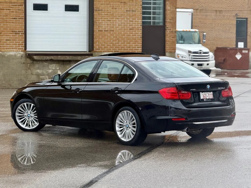 BMW 328 xDrive* АвтоКредит* (ЦЕНА ДО БГ), снимка 5 - Автомобили и джипове - 53966678