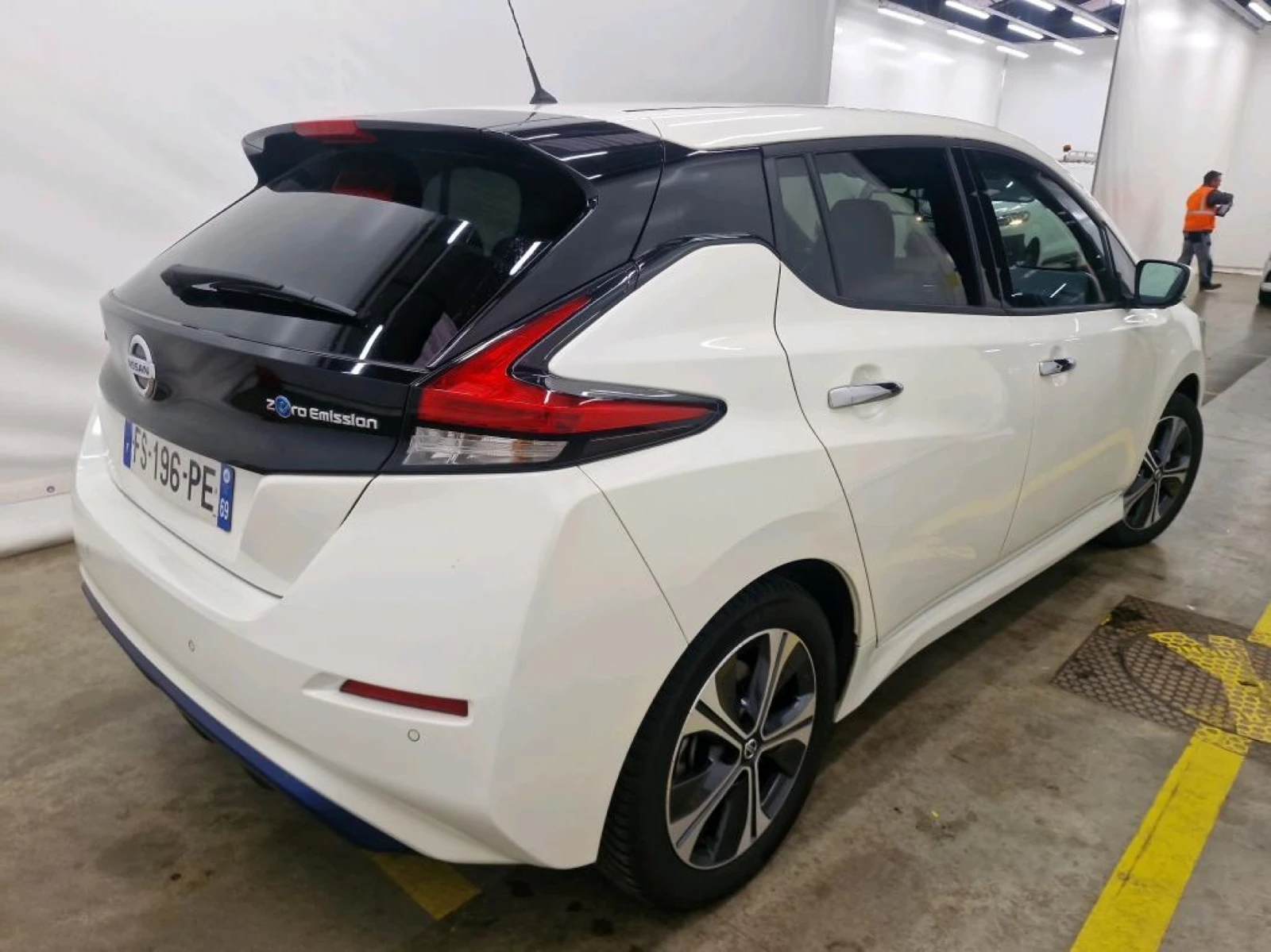 Nissan Leaf  Business, снимка 4 - Автомобили и джипове - 53973940