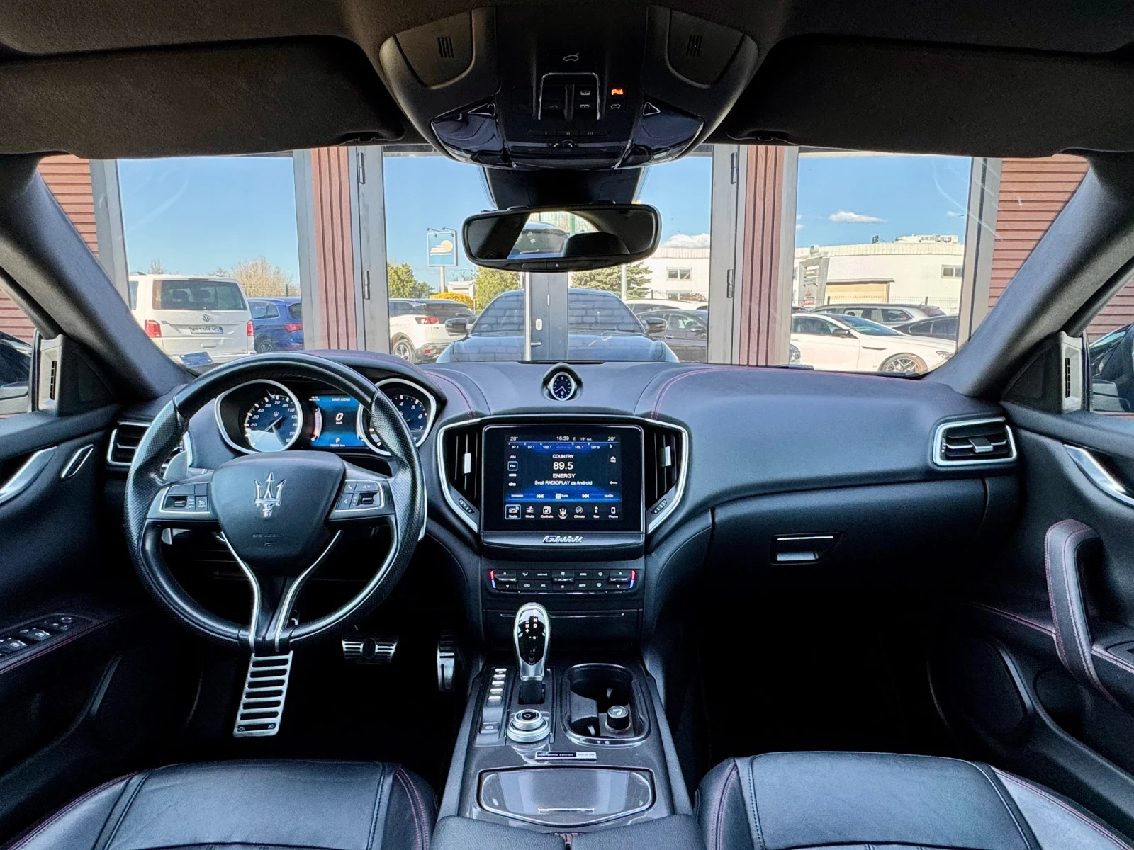 Maserati Ghibli One of 450* Камера* Подгрев* Лизинг, снимка 11 - Автомобили и джипове - 54188455