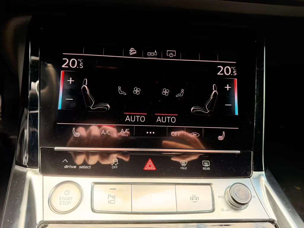 Audi E-Tron 55 quattro advanced 95kWh 408ps DK, снимка 12 - Автомобили и джипове - 54835420