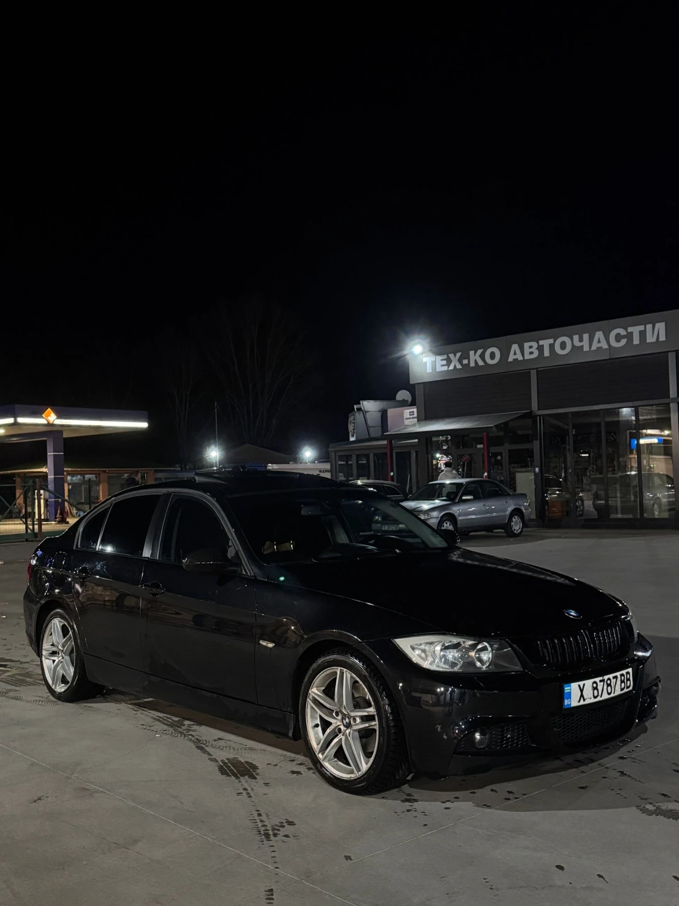BMW 320, снимка 6 - Автомобили и джипове - 54921283