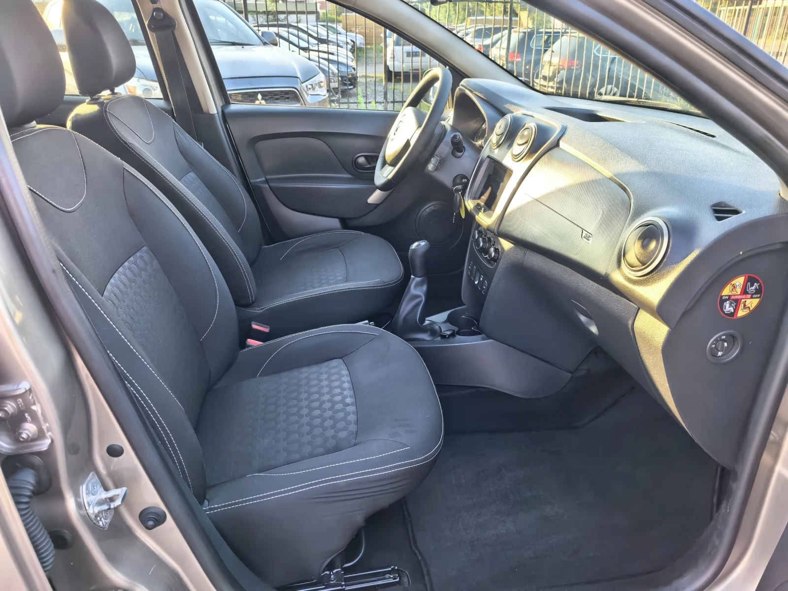 Dacia Logan 1, 5dci, снимка 11 - Автомобили и джипове - 55493440