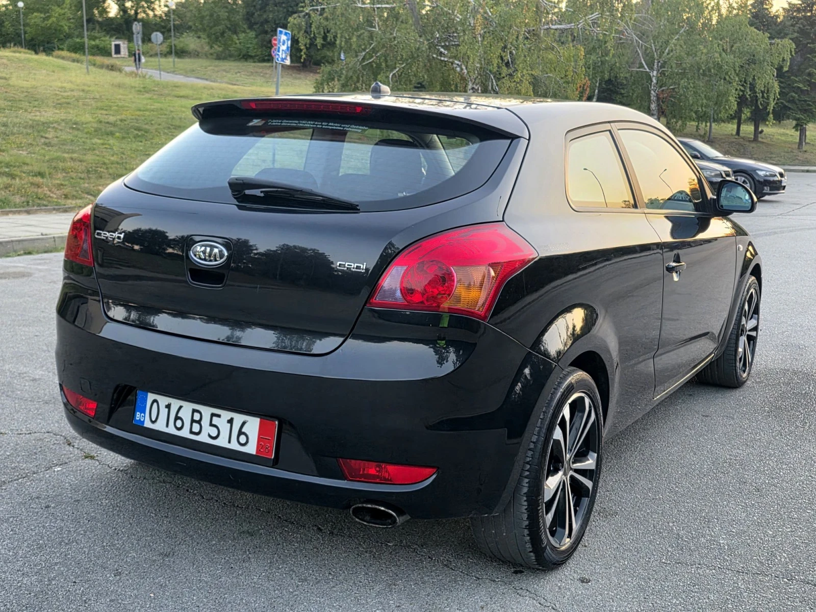 Kia Ceed 1.6Crdi -90к.с Sport купе, снимка 4 - Автомобили и джипове - 55594026