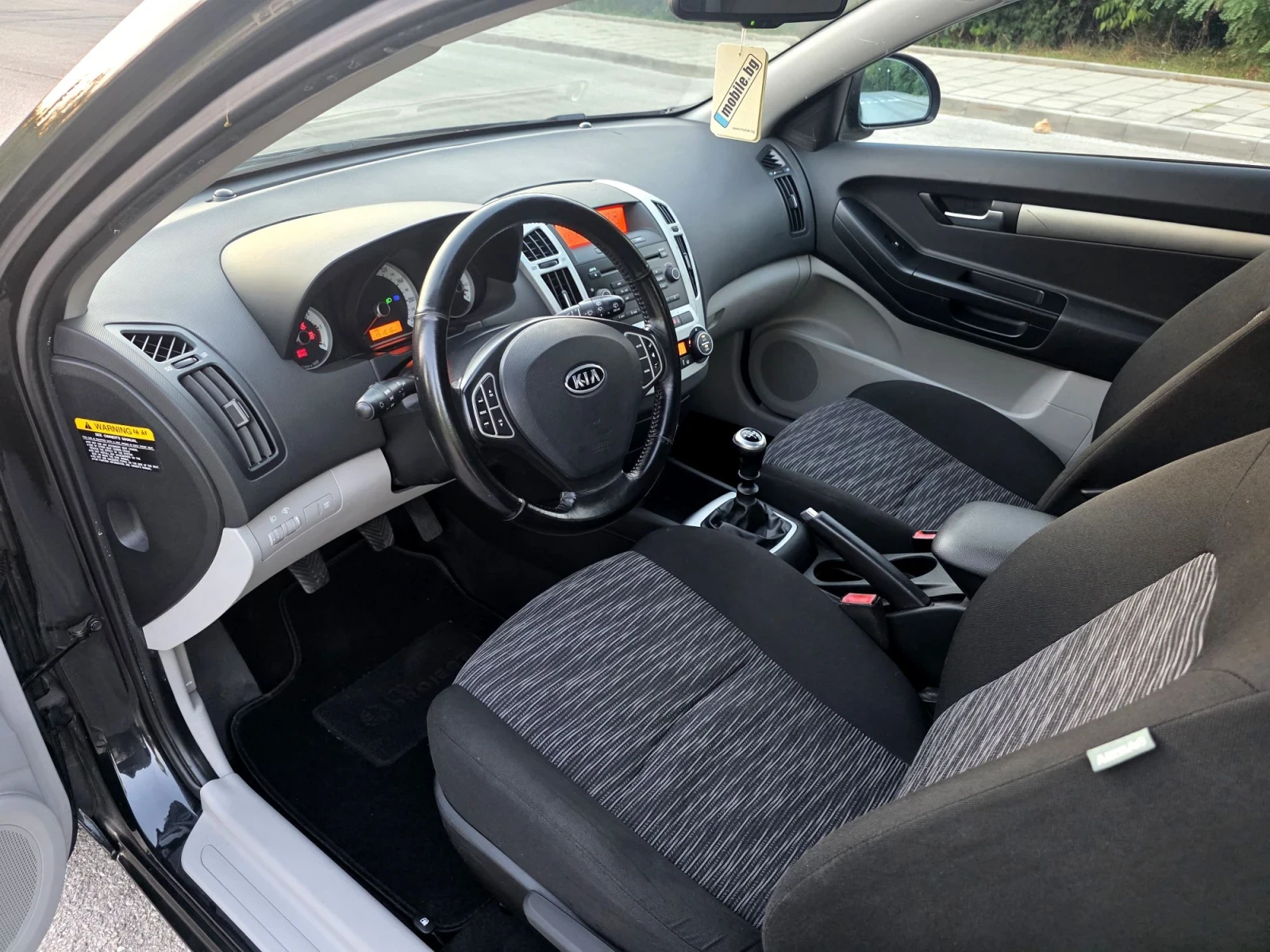 Kia Ceed 1.6Crdi -90к.с Sport купе, снимка 12 - Автомобили и джипове - 55594026