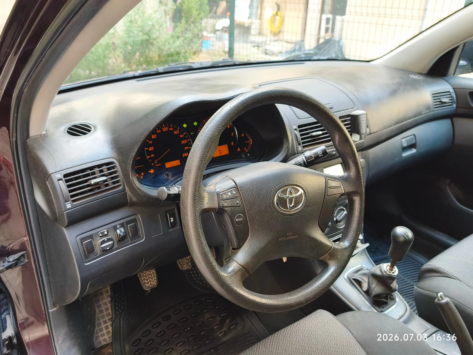 Toyota Avensis, снимка 7 - Автомобили и джипове - 55725110