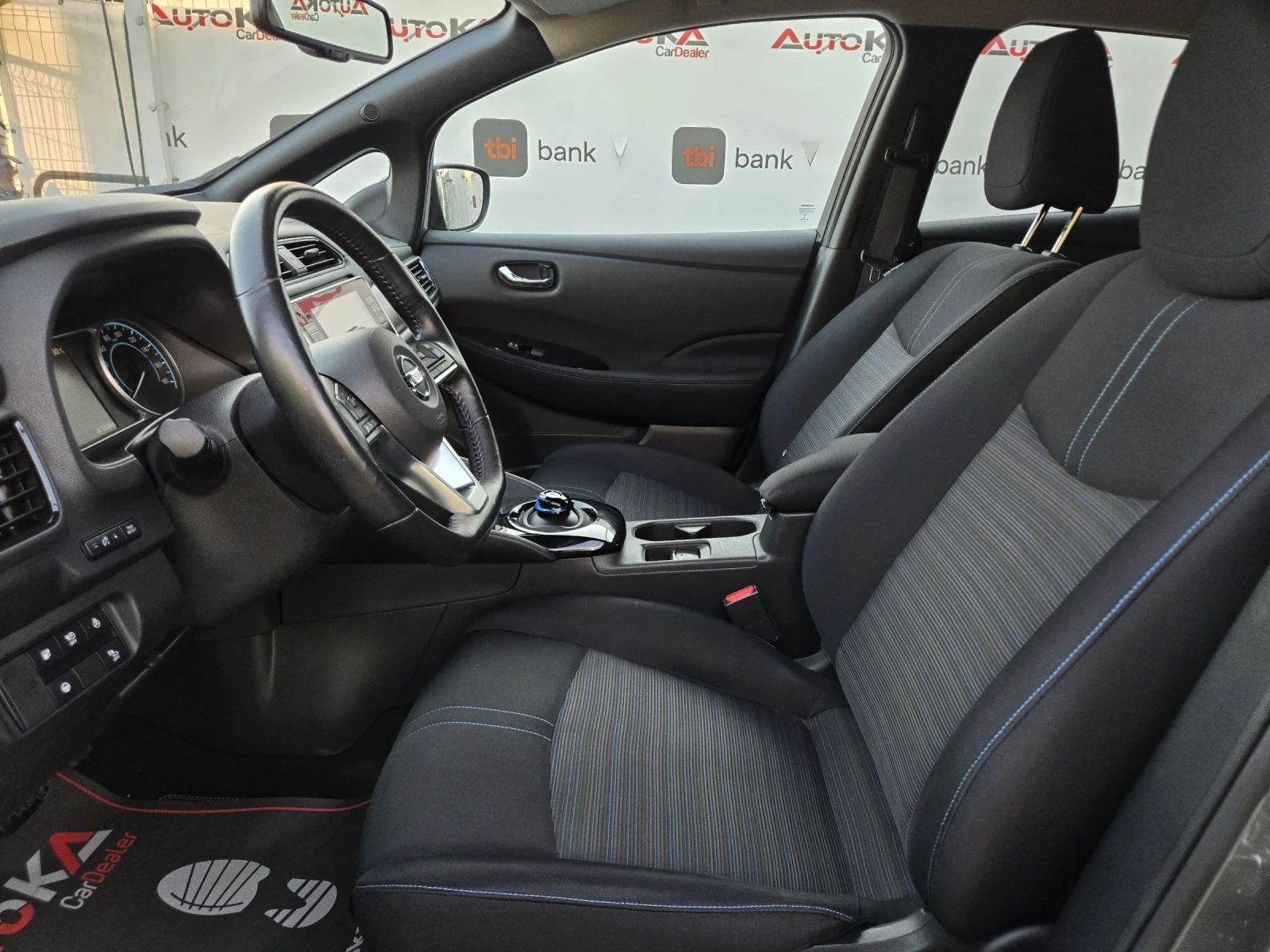 Nissan Leaf  15.000км/TEKNA/ПОДГРЕВ/360/DISTRONIC/CAR PLAY, снимка 7 - Автомобили и джипове - 55911263