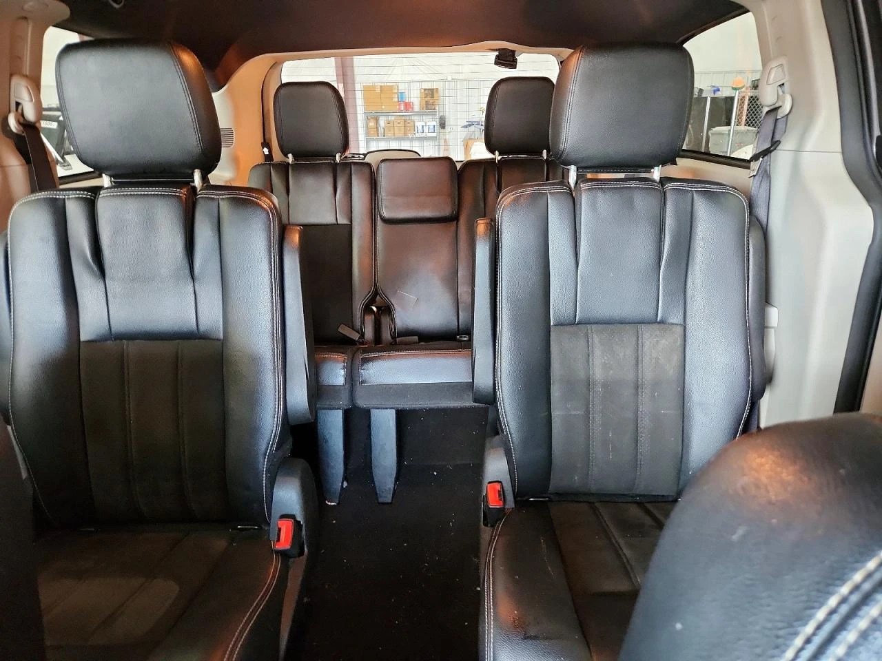 Dodge Caravan 3.6l Grand Sxt, снимка 10 - Автомобили и джипове - 56203167