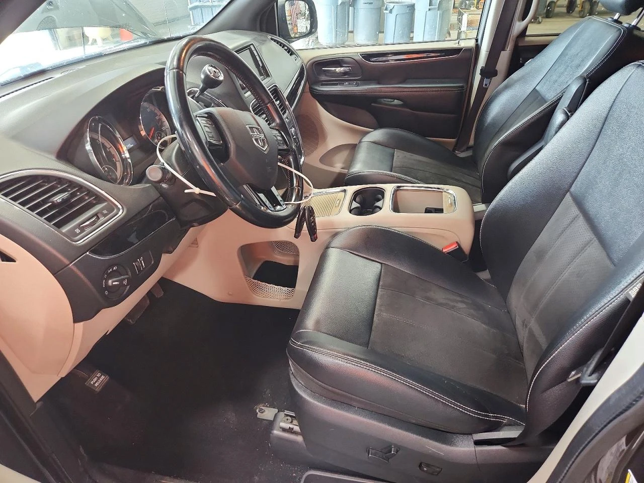 Dodge Caravan 3.6l Grand Sxt, снимка 7 - Автомобили и джипове - 56203167
