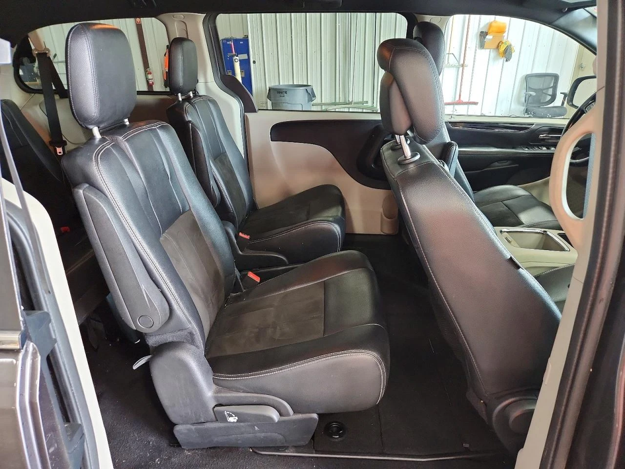 Dodge Caravan 3.6l Grand Sxt, снимка 11 - Автомобили и джипове - 56203167