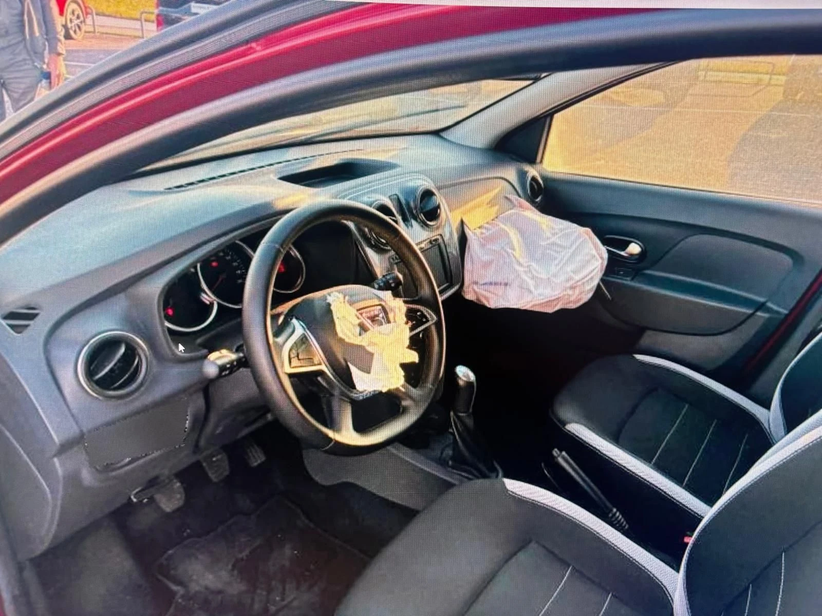 Dacia Sandero, снимка 6 - Автомобили и джипове - 56616277