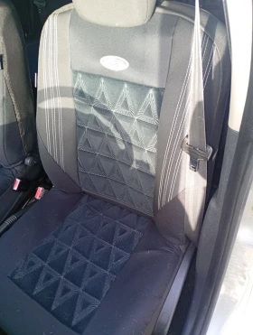 Dacia Duster, снимка 9