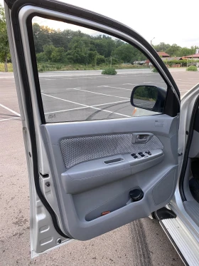 Toyota Hilux | Mobile.bg    15