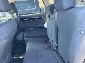 Kia Sorento * AWD * БОНУС ЛЕТИ ДЖАНТИ С ГУМИ* ПОДГРЕВ*  - 9000 € / 17602.47 лв. - 68074432 11