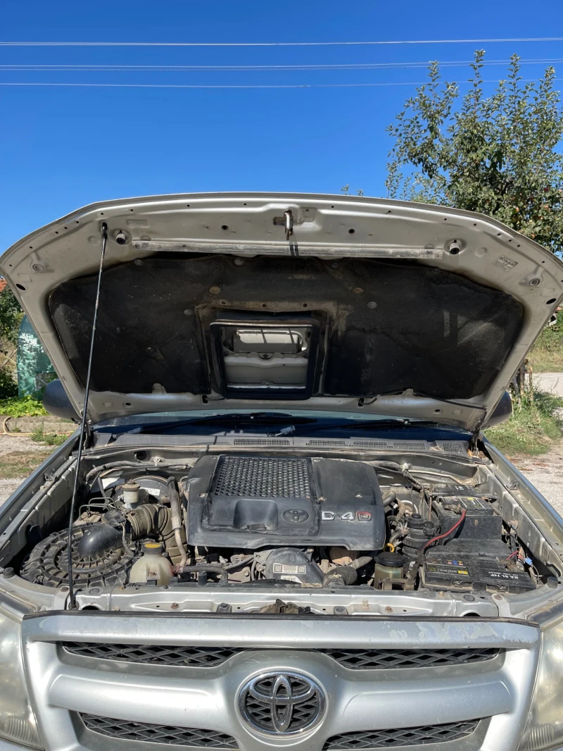 Toyota Hilux, снимка 8 - Автомобили и джипове - 48369936