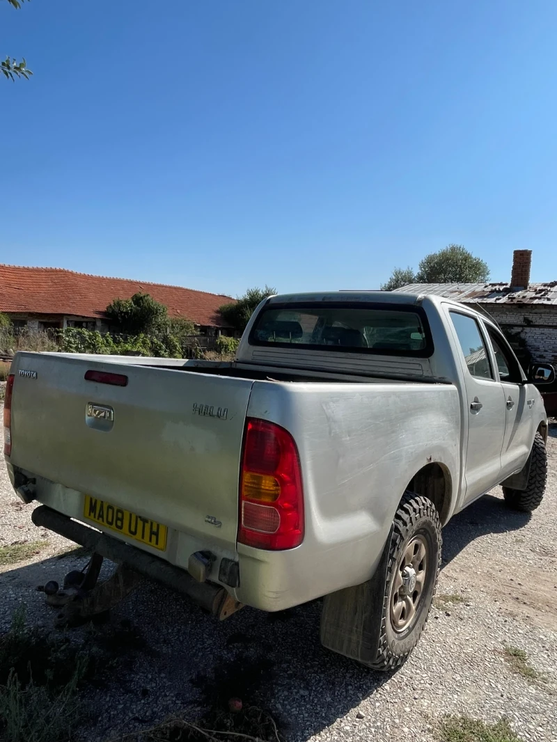 Toyota Hilux, снимка 3 - Автомобили и джипове - 48369936