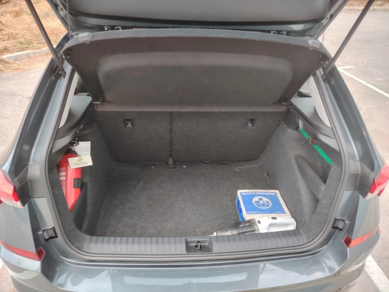 Skoda Kamiq 1.6 Tdi Цена до 25.11, снимка 16 - Автомобили и джипове - 52058113