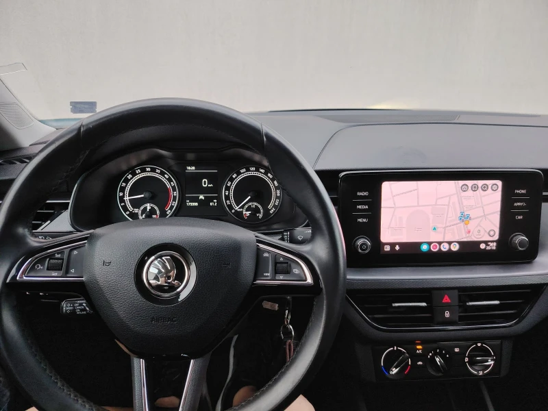 Skoda Kamiq 1.6 Tdi Цена до 25.11, снимка 12 - Автомобили и джипове - 52058113