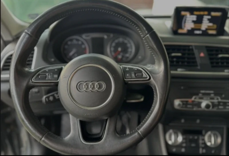 Audi Q3, снимка 6 - Автомобили и джипове - 52531295