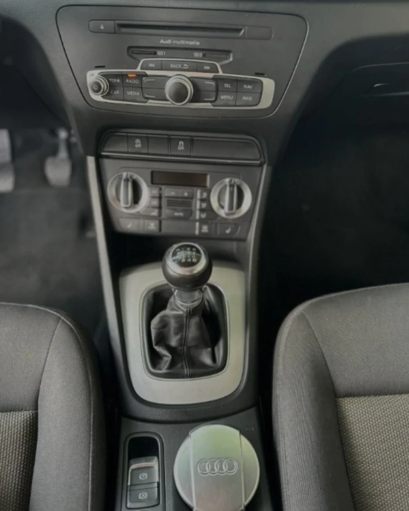 Audi Q3, снимка 7 - Автомобили и джипове - 52531295