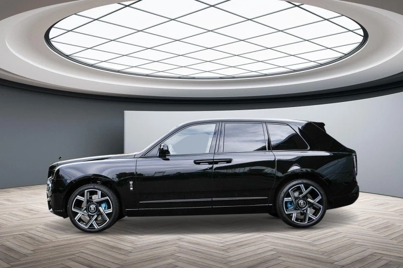 Rolls-Royce Cullinan BLACK BADGE/SERIES II/BESPOKE/SHOOTING STAR/4-SEAT, снимка 3 - Автомобили и джипове - 53184842