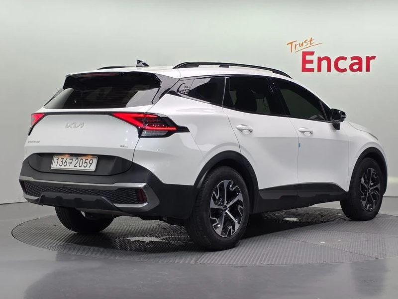 Kia Sportage Signature Gravity 2WD| 226к.с.| ВКЛ.ТЕХНОТЕСТ, снимка 2 - Автомобили и джипове - 55637034