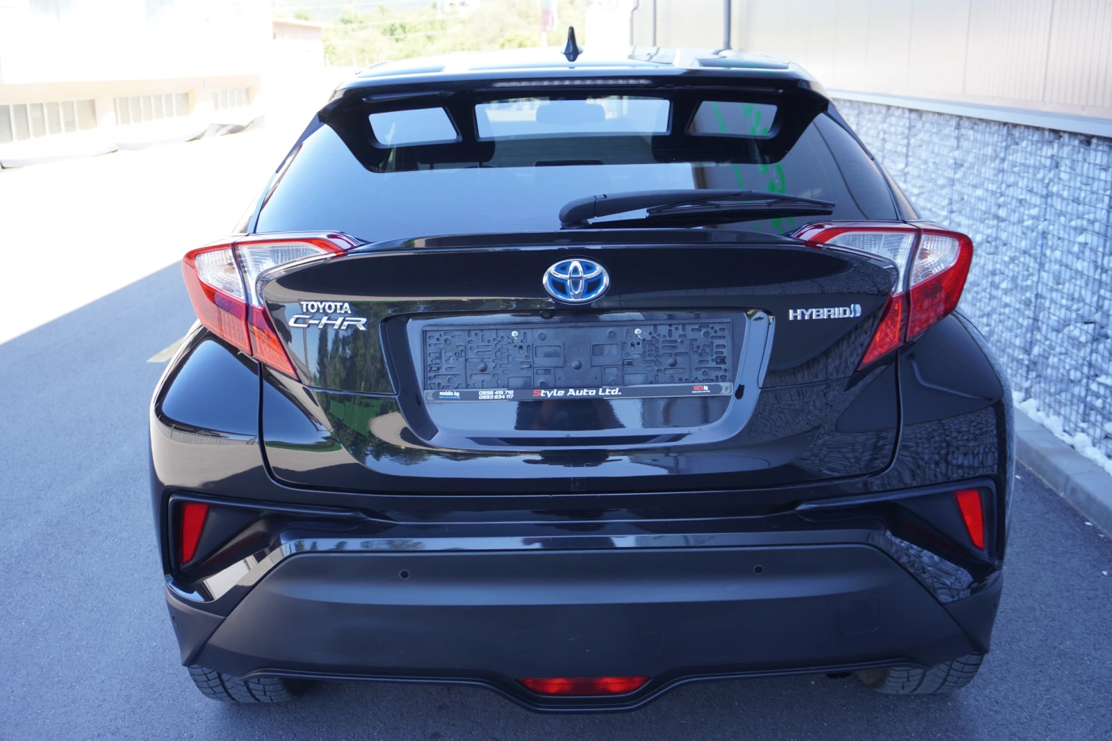 Toyota C-HR 1.8HYBRID LOUNGE 3броя - изображение 4