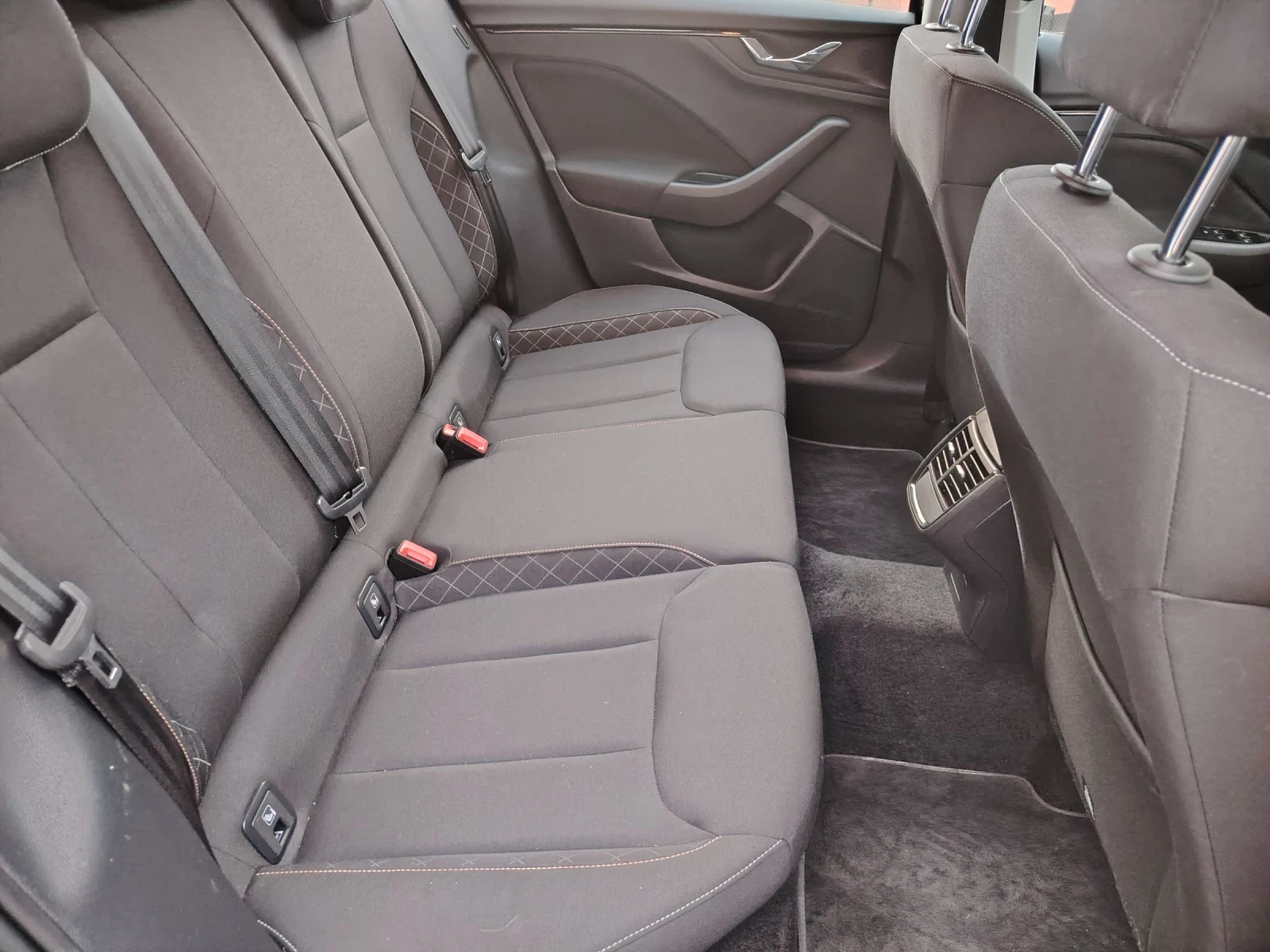 Skoda Kamiq 1.6 Tdi   25.10 | Mobile.bg   15