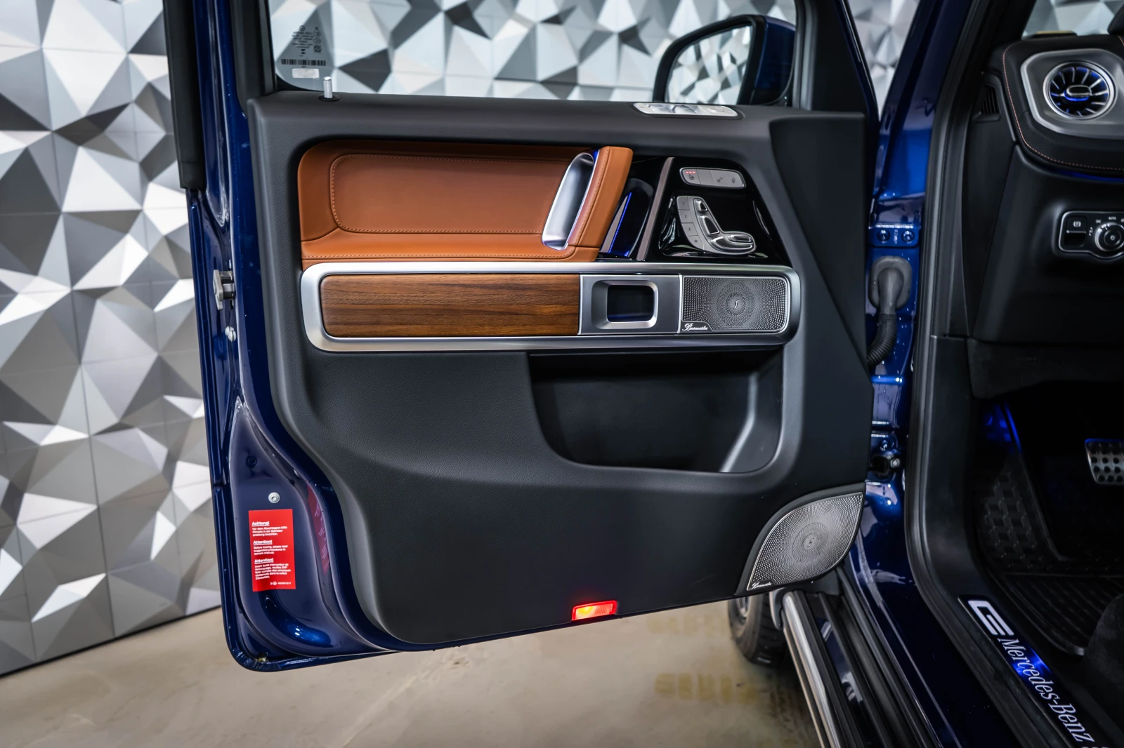 Mercedes-Benz G 500 TV* Burmester* 360* Pano - изображение 7