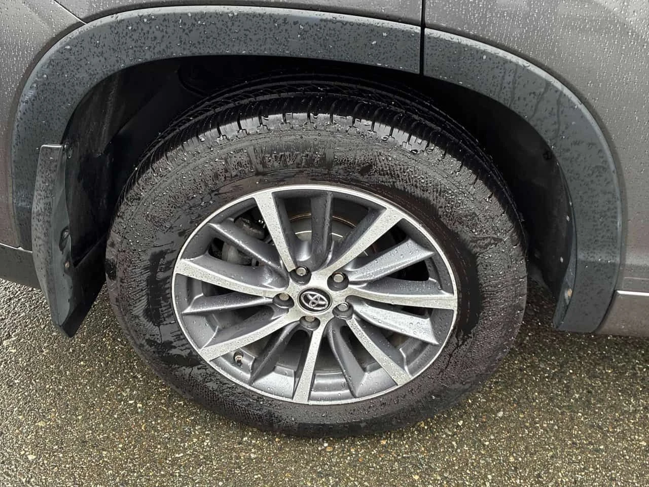 Toyota Highlander * XLE * PANO* KEYLESS* ПОДГРЕВ* , снимка 12 - Автомобили и джипове - 53968234