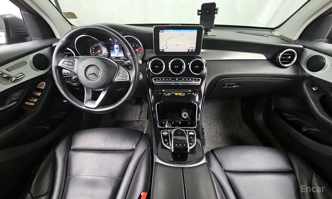 Mercedes-Benz GLC 350, снимка 7 - Автомобили и джипове - 53984993