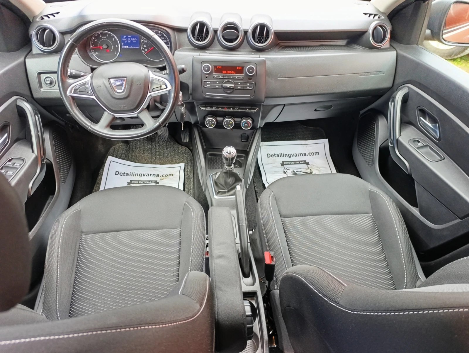 Dacia Duster 1.5 dci 115 4x4, снимка 13 - Автомобили и джипове - 54004359