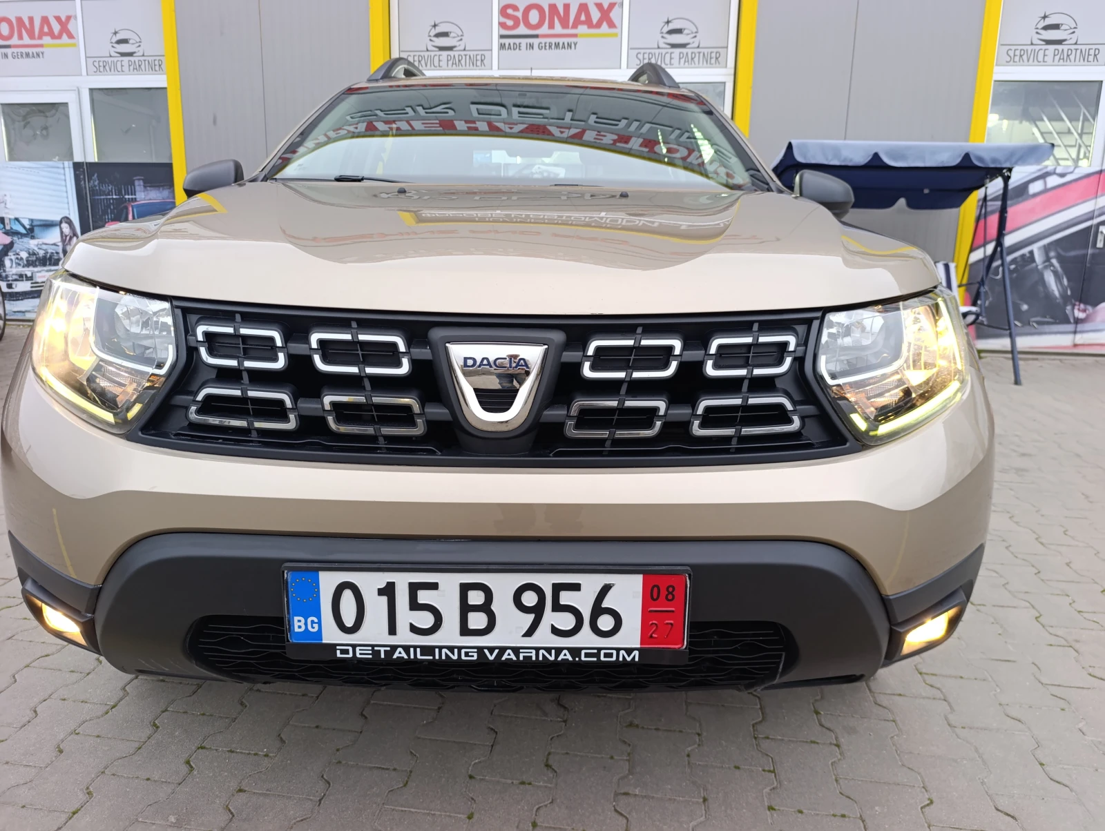 Dacia Duster 1.5 dci 115 4x4, снимка 15 - Автомобили и джипове - 54004359